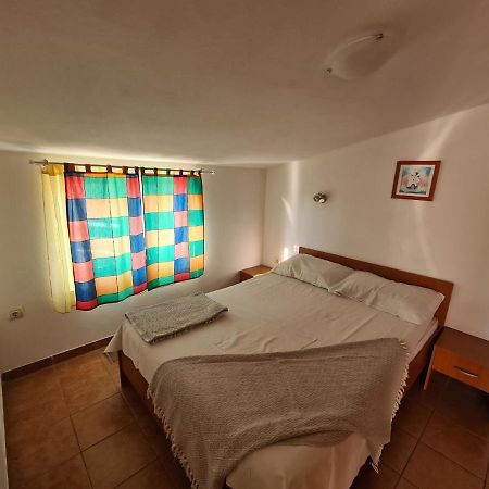Apartments Niko Trogir Exterior photo