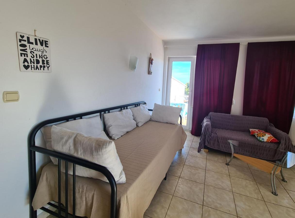 Apartments Niko Trogir Exterior photo